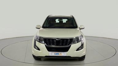 2020 Mahindra XUV500