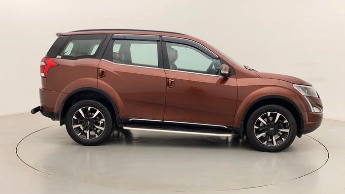 2018 Mahindra XUV500