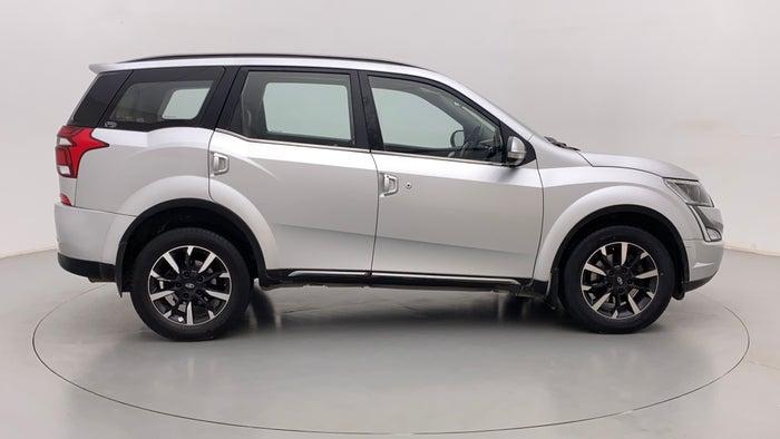 2020 Mahindra XUV500