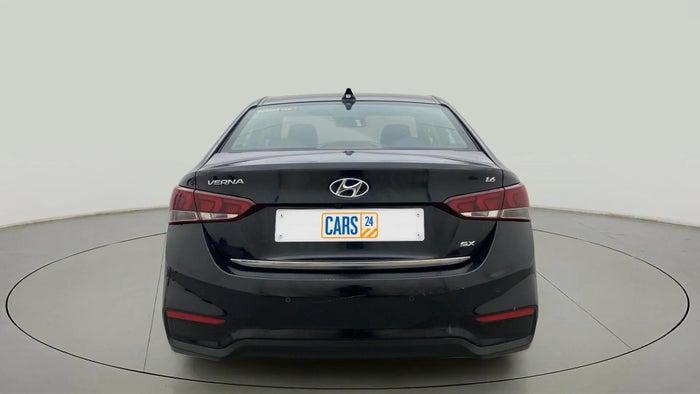 2018 Hyundai Verna