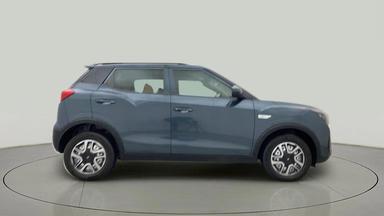 2022 Mahindra XUV300