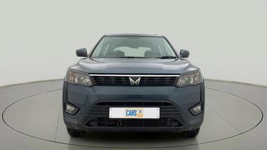 2022 Mahindra XUV300